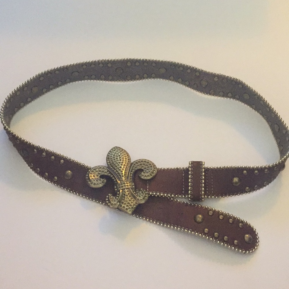 Kathy Van Zeeland brown leather belt gold buckle